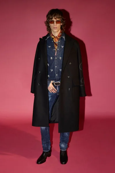 Look 22